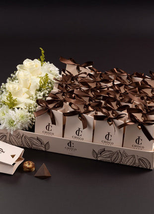 Favor Box No. 2 with Fresh Flowers