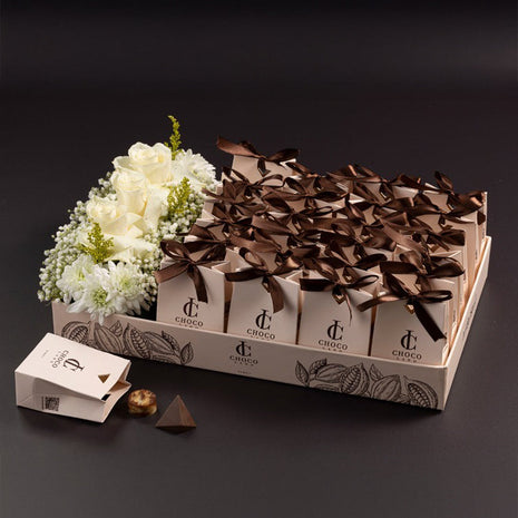 Favor Box No. 2 with Fresh Flowers